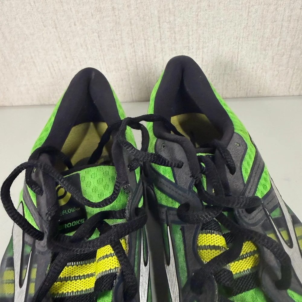 Brooks Trail Shoes, Racing Flats, and Barefoot-Style Shoes Men Size 11‎